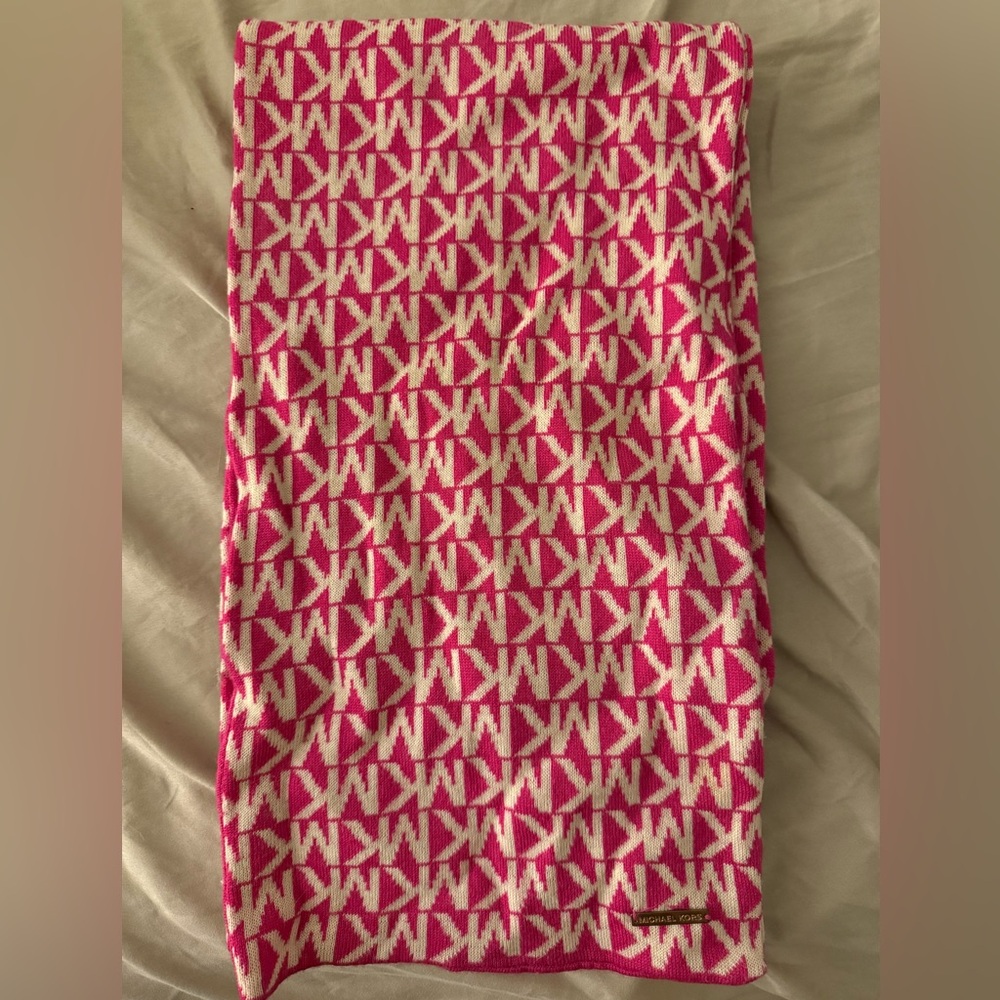 Michael Kors scarf